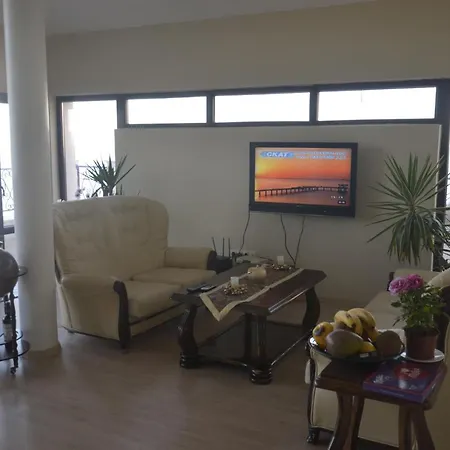 מלון Ashram פרימורסקו