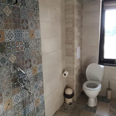 Ashram פרימורסקו